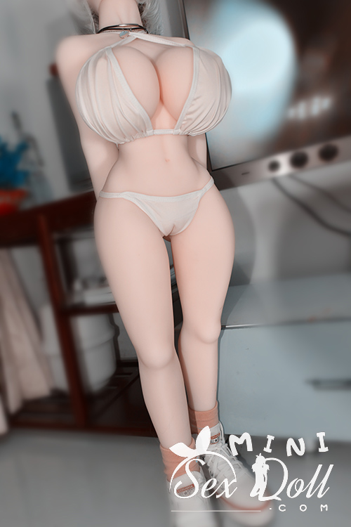 100-119cm 105cm (3ft4) White-haired Big Butt Small Love Doll-Liana 9